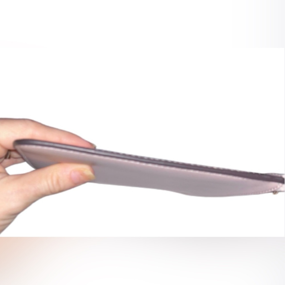 Kate Spade New York Cameron Street Sima clutch in a pink/blush Saffiano leather - Picture 9 of 9
